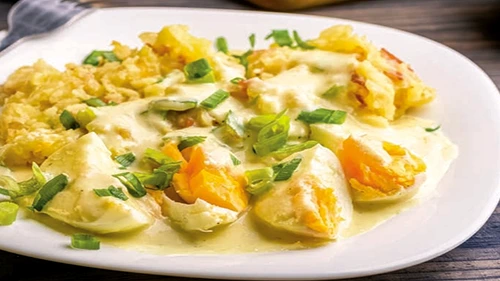 salata de oua cu sos de hrean jpg