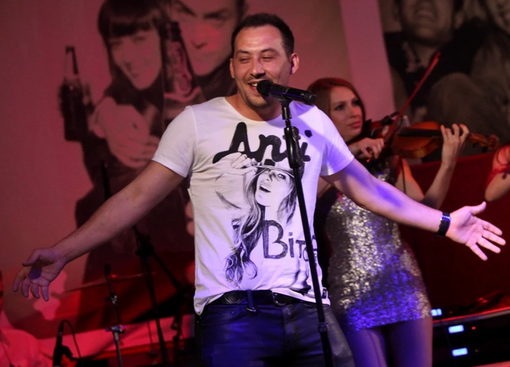 Ştefan Stan cântă joi la Constanţa