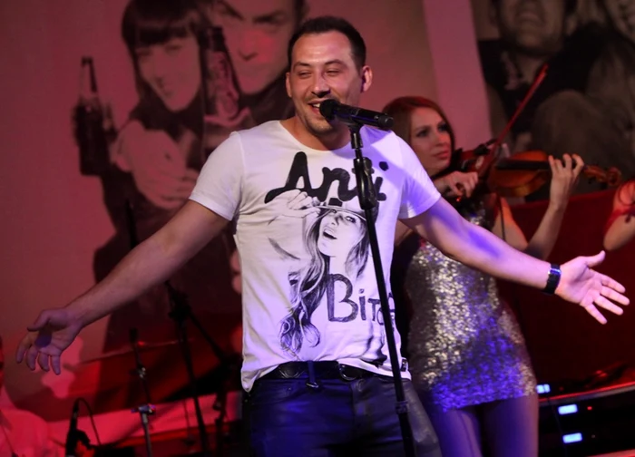 
    Ştefan Stan cântă joi la Constanţa  
