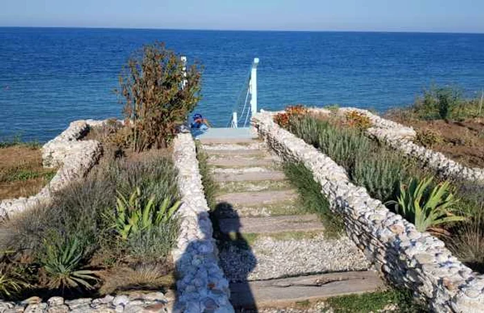 plaja salbatica vama veche foto diana frincu