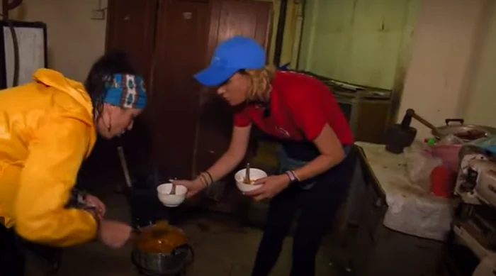 Carmen și Andreea Negoiță. FOTO  captură YouTube Asia Express