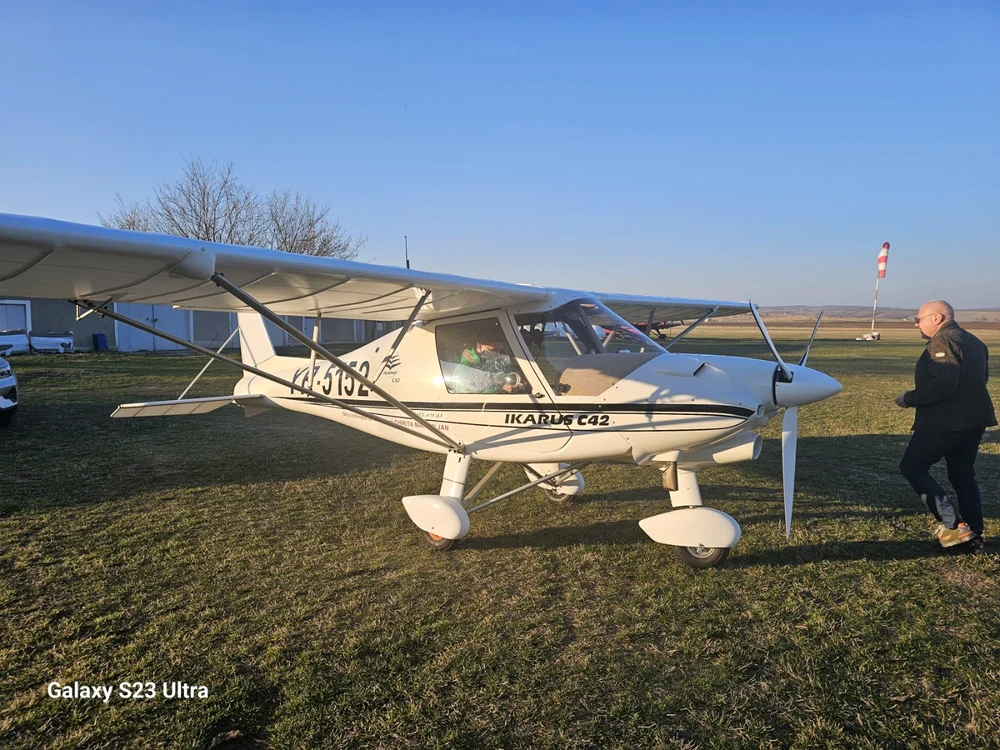 Avionul cu care a zburat consilierul local AUR/FOTO: Facebook Marius Eugen Ostaficiuc