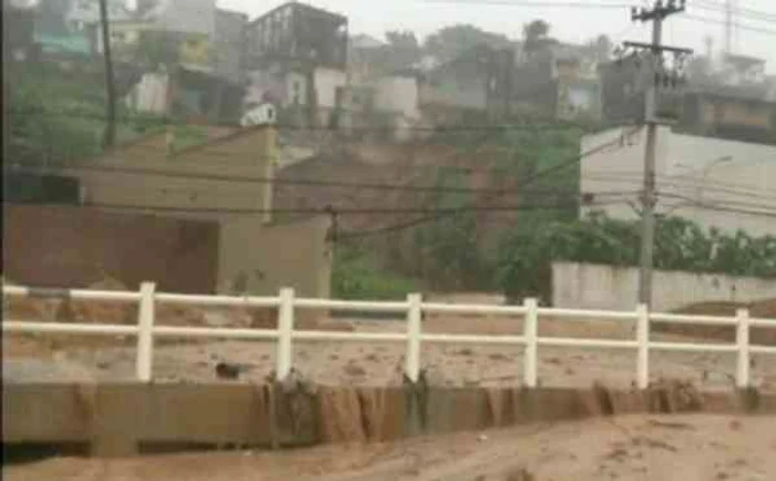 În emisfera sudică este iarnă în această perioadă, un sezon caracteristic cicloanelor şi taifunelor în Americi