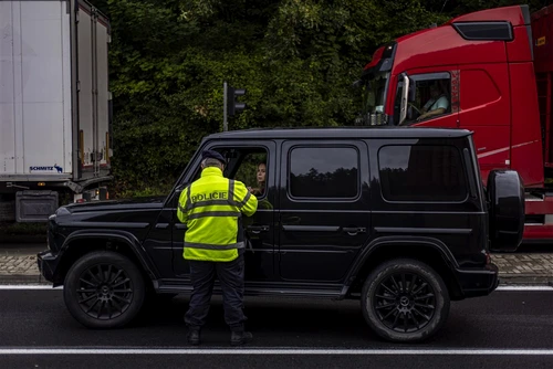 Controalele de la frontieră generează timpi mari de așteptare Foto EPA EFE