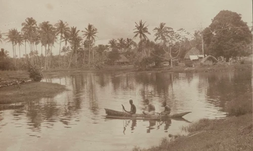 Băștinași din Pacific, la începutul sec. XX. Fotografie de Thomas Andrew (© Museum of New Zealand Te Papa Tongarewa)