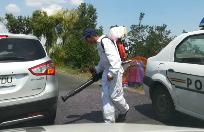 Dezinfecţie pe drumurile publice FOTO antidotul.ro