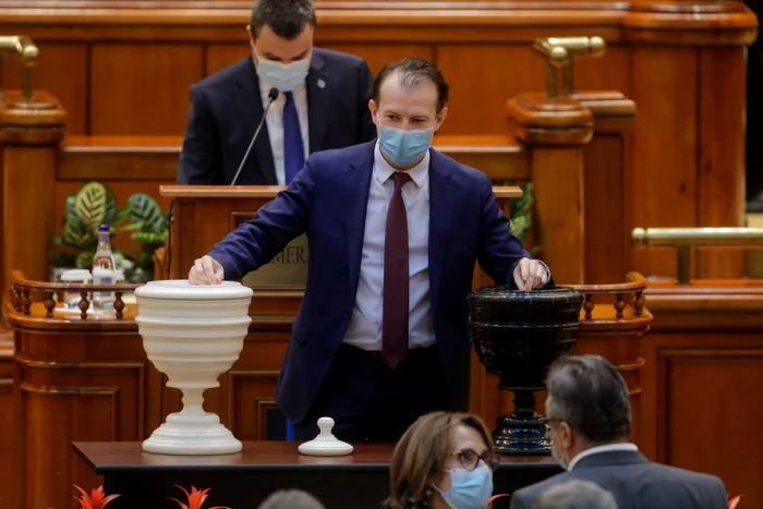 Desemnare premier Florin Cîţu - vot parlament / FOTO Inquam Photis / George Călin / 23 dec 2020