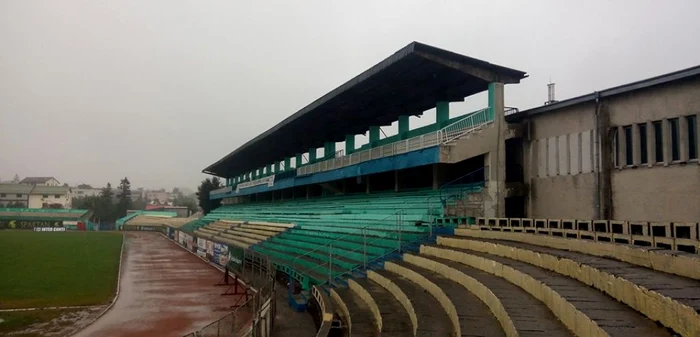 Stadionul Areni din Suceava se află într-o stare jalnică. FOTO Dănuţ Zuzeac