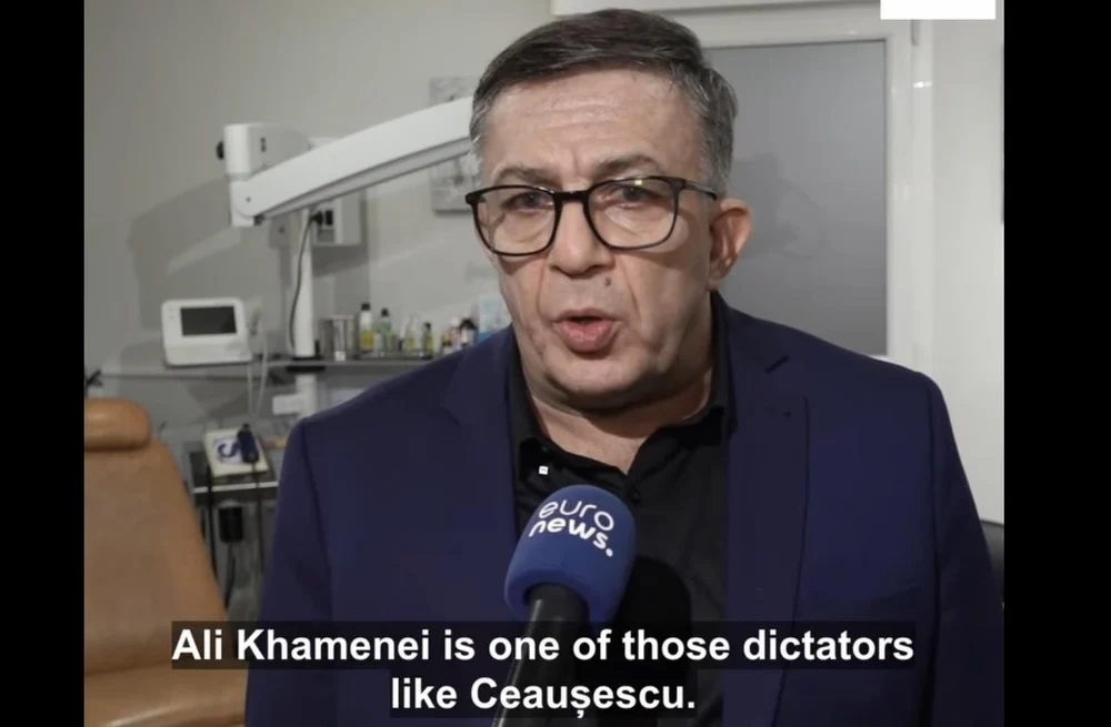 Unul dintre nepoţii lui Ali Khamenei declară că moartea unchiului său este o „speranţă” pentru Iran. „Unul dintre acei dictatori precum Ceaușescu”