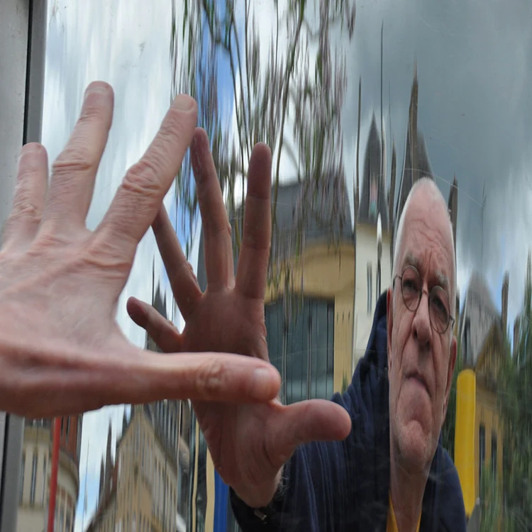 Despre o prelegere a profesorului Mignus în fața unui auditoriu vegetal jpeg