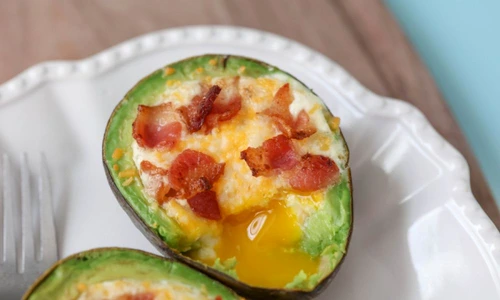 avocado cu bacon si ou la cuptor jpeg