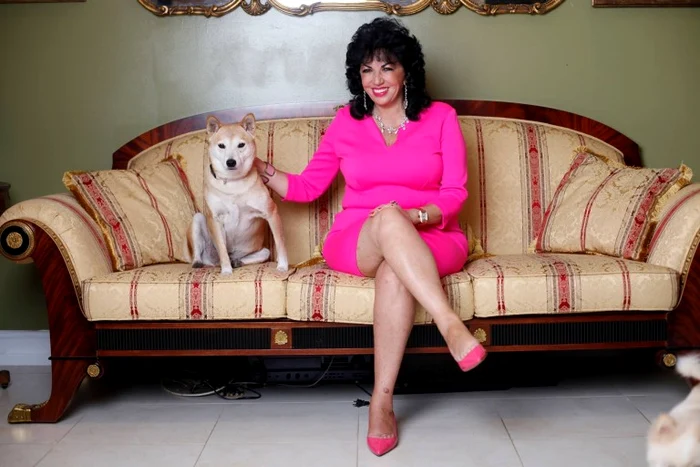 
    Carmen Harra: ”Până acum am scris opt cărţi”foto: Arhiva personală  