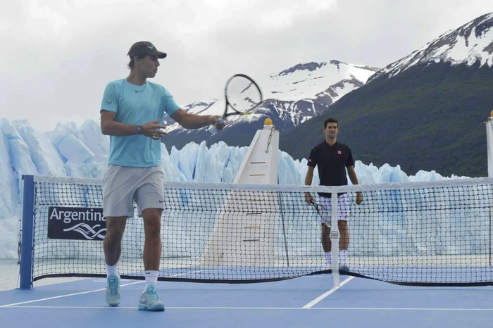 Nadal şi Djokovici au "încins" un joc de tenis într-un decor hibernal FOTOGRAFII Reuters