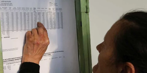 Datorii record la întreţinere