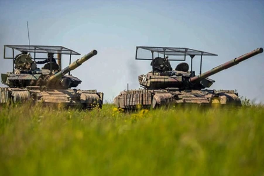 Presa de la Kiev: Tancurile din Transnistria, dotate cu sisteme anti-drone