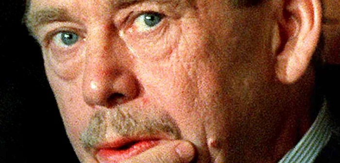 Vaclav Havel, fostul preşedinte ceh, a murit duminică dimineaţă, la Praga
