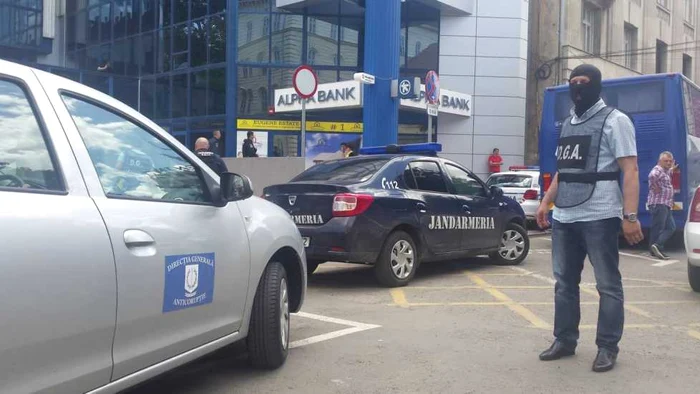 Poliţiştii de la Moraviţa sunt aduşi la DIICOT