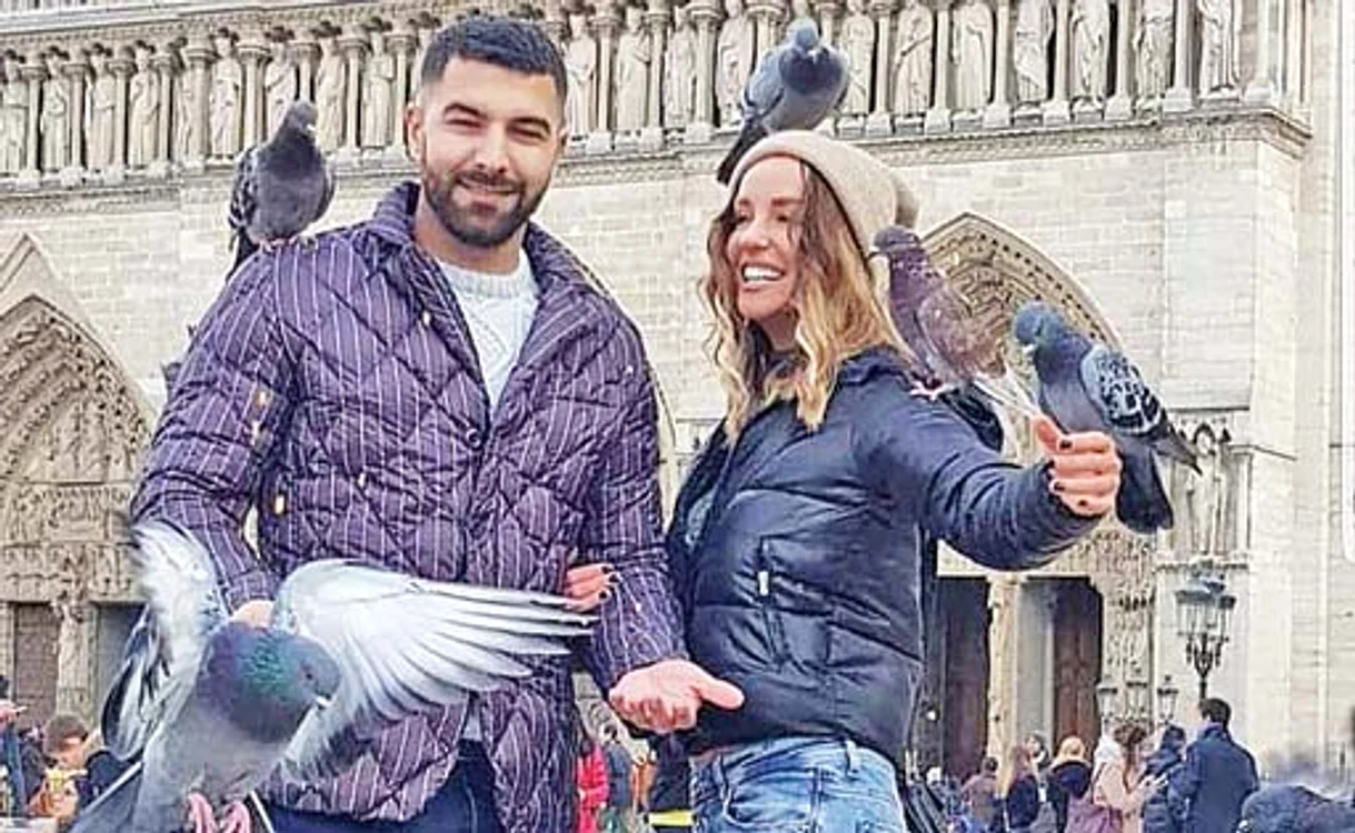 Frumoasa blondă face naveta în Franţa pentru iubitul ei, Marin Burcea