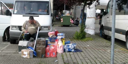 Bistriţa: Doi răniţi după ce un microbuz a intrat într-un autoturism