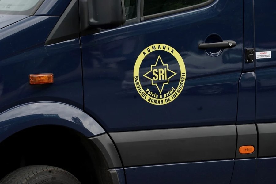 Autorul amenințărilor cu bombă trimise instituțiilor publice, un tânăr de 15 ani, a fost prins
