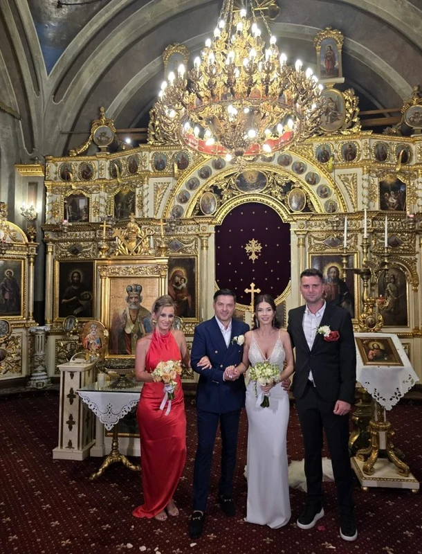 Cosmin și Oana Voevodschi sunt nașii lui Liviu Vârciu și ai Andei Foto: Exclusivdb.ro