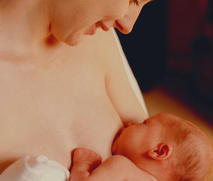 Mamele care alăptează asigură o dentiție sănătoasă copiilor lorfoto: Pixabay.com