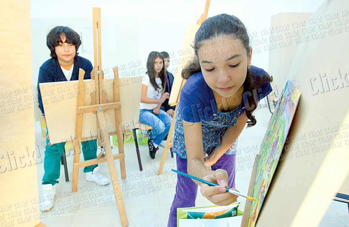 În sala de arte, pot fi  descoperite  tinere  talente