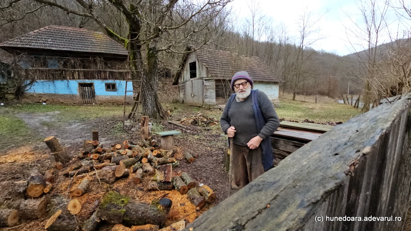 Traian, un localnic din Bărăștii Iliei. ADEVĂRUL