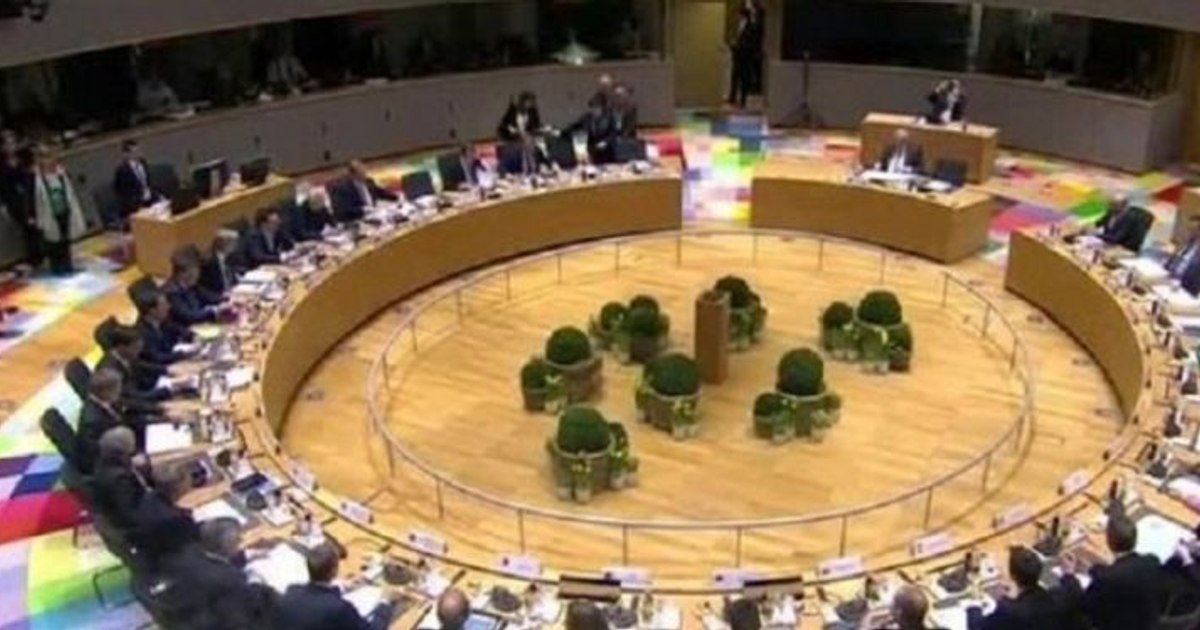 Reuniune Consiliului European Bruxelles: Apărarea și Ucraina