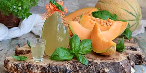 Lichior pepene galben dueamicheincucina it jpg