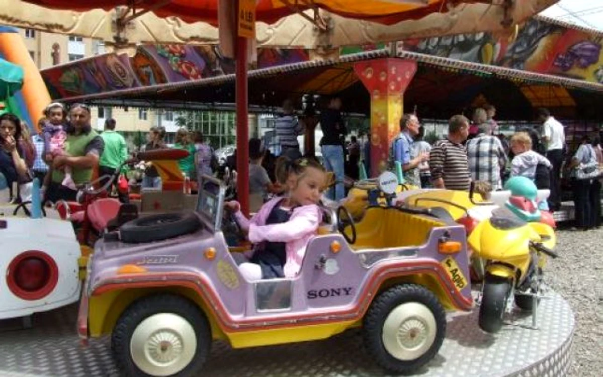 Pietrenii au ieşit în acest final de săptămână la Bâlciul de Rusalii
