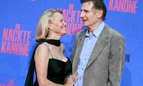 Pamela Anderson și Liam Neeson foto profimedia (2) jpg