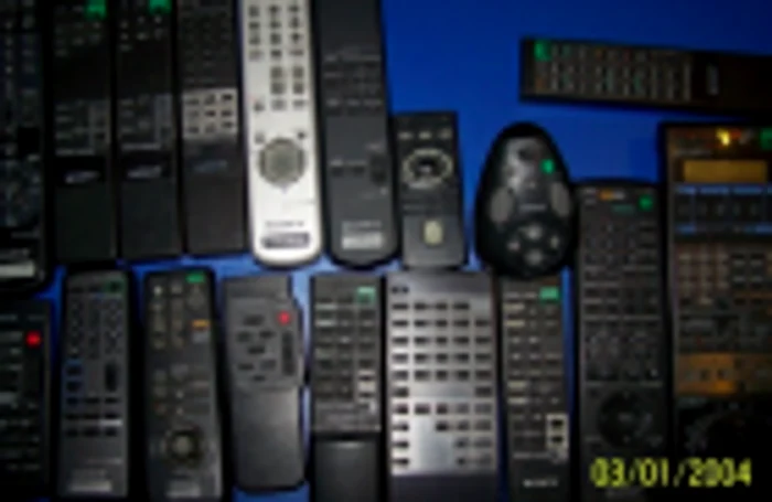 Telecomenzile ne pot acapara sufrageria FOTO Okazii.ro
