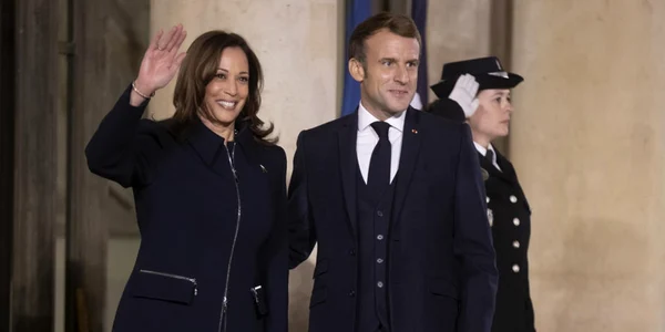 Emmanuel Macron si Kamala Harris FOTO EPA-EFE