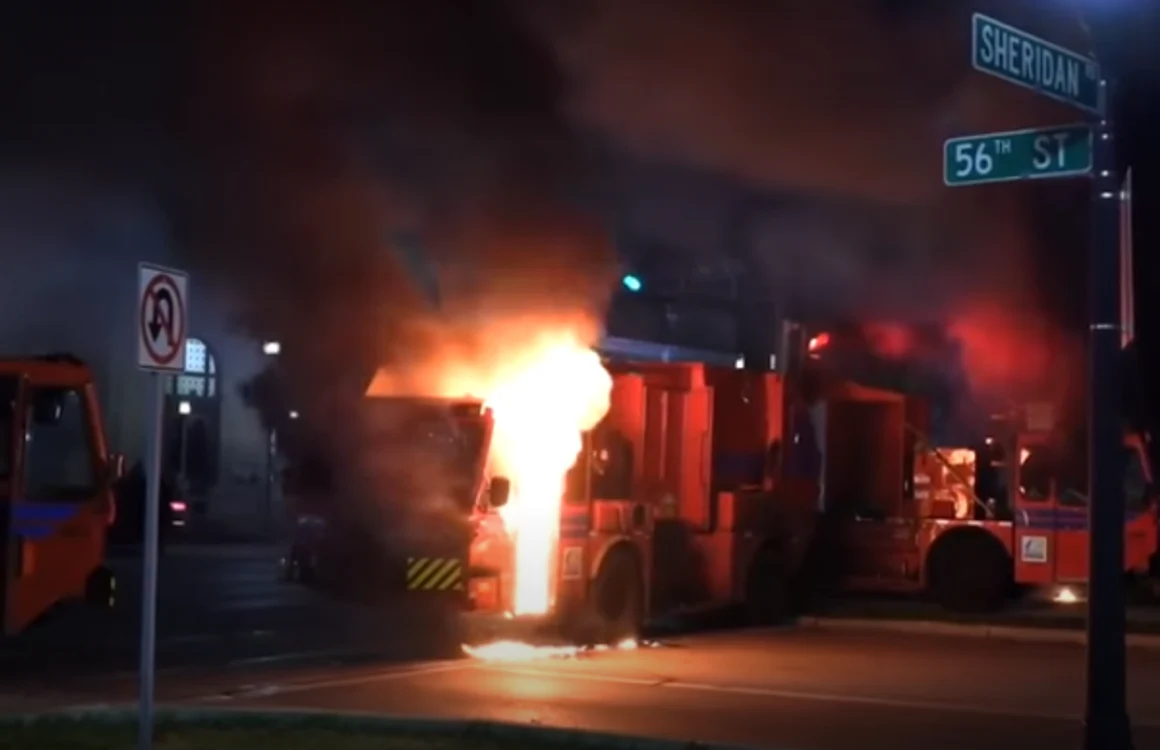 Proteste în Wisconsin după ce un bărbat de culoare a fost împuşcat în spate de poliţie 23 august 2020 Foto captură You Tube/WGN News