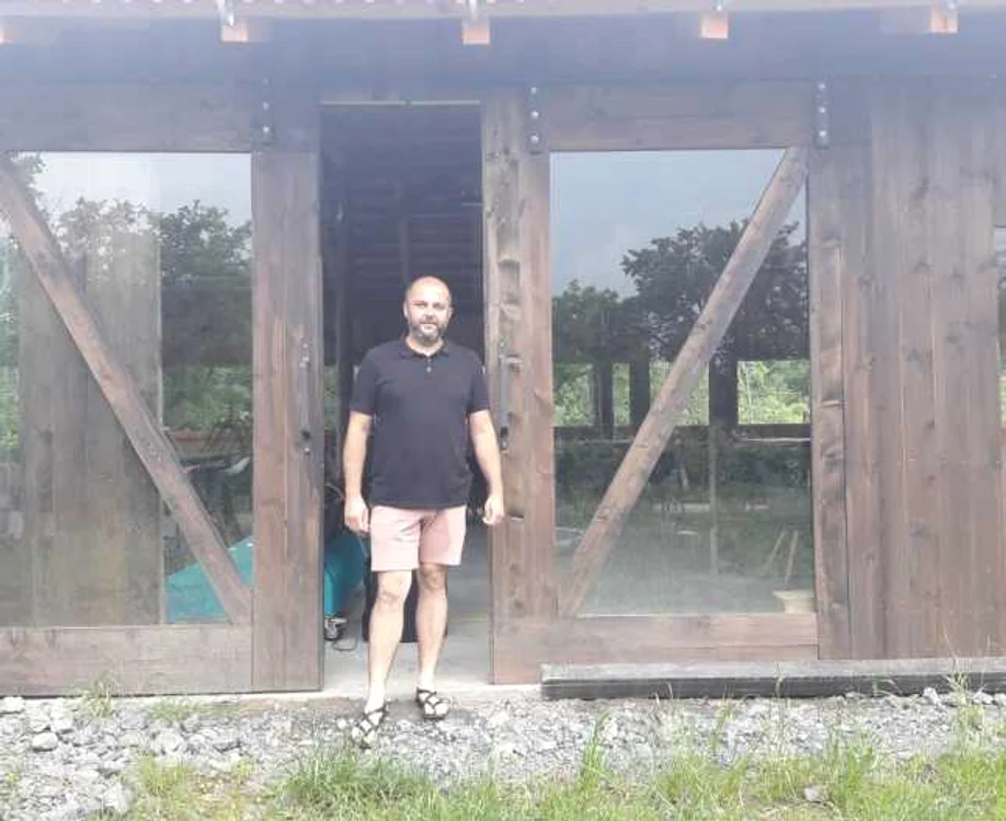 Transformarea unei şure de peste o sută de ani