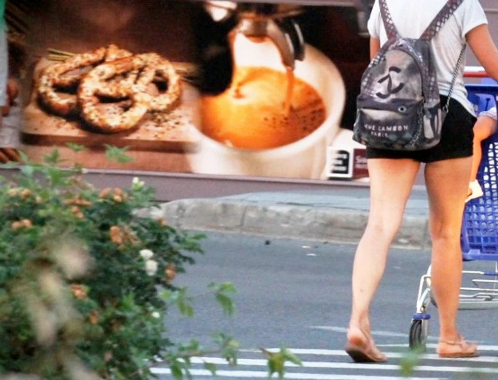 Are 44 de ani și trei copii, dar arată perfectfoto: Blitz