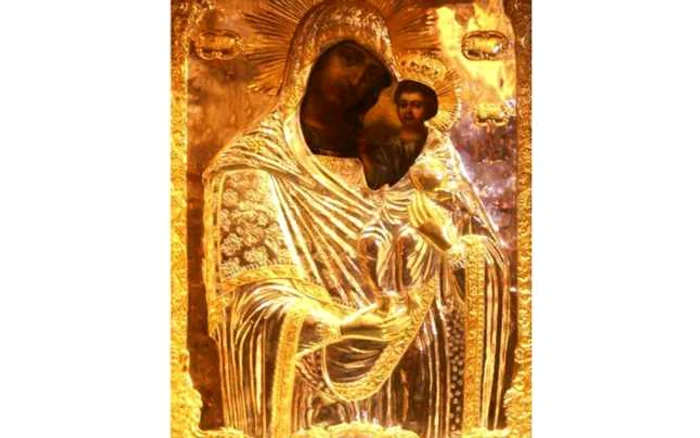 Icoana Maicii Domnului de la Mănăstirea Socola FOTO doxologia.ro