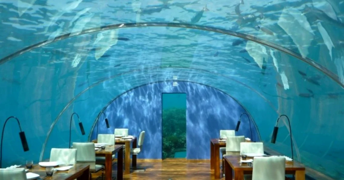Turism Ithaa restaurantul de sub ape din Maldive Foto tripadvisorcom