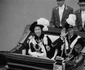 Regina Elizabeta în timpul procesiunii de la Castelul Windsor 1969. Foto Gettyimages