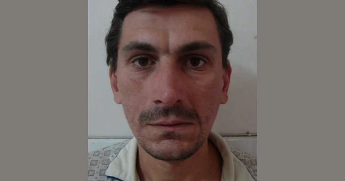 Persoanele care pot da relaţii despre acest bărbat sunt rugate să sune la Poliţie Foto. Poliţia Braşov