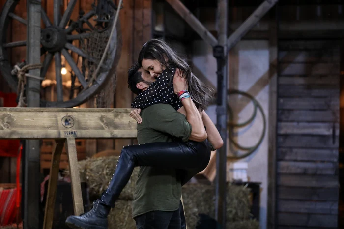 George Burcea și Viviana Sposub s-au îndrăgostit la FermăFoto: PRO TV