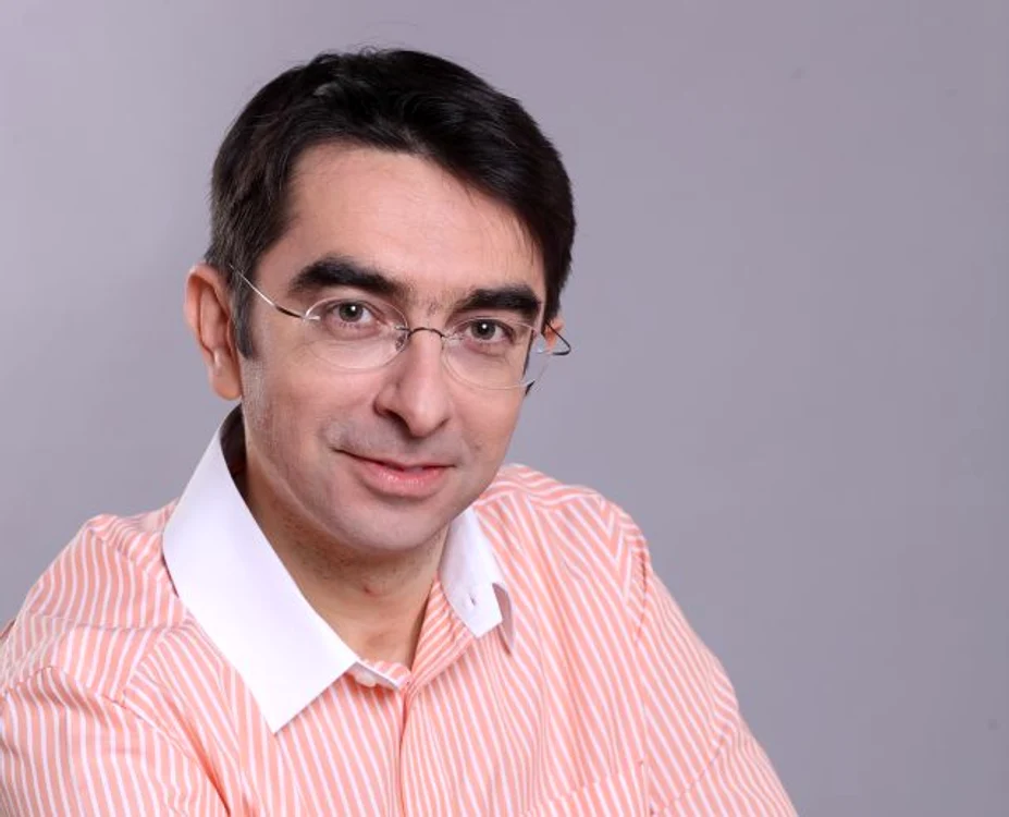 
    Mihai Găinuşă  