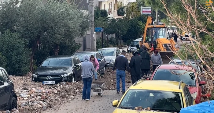 O furtună extrem de violentă a lovit zona Attica. Foto: captură video Skai.gr