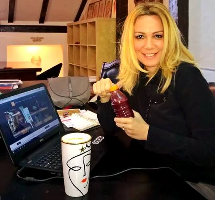 
    Vedeta vorbeşte pe blogul ei despre modă şi vacanţe  