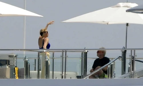 charlene spl577916 002 jpeg