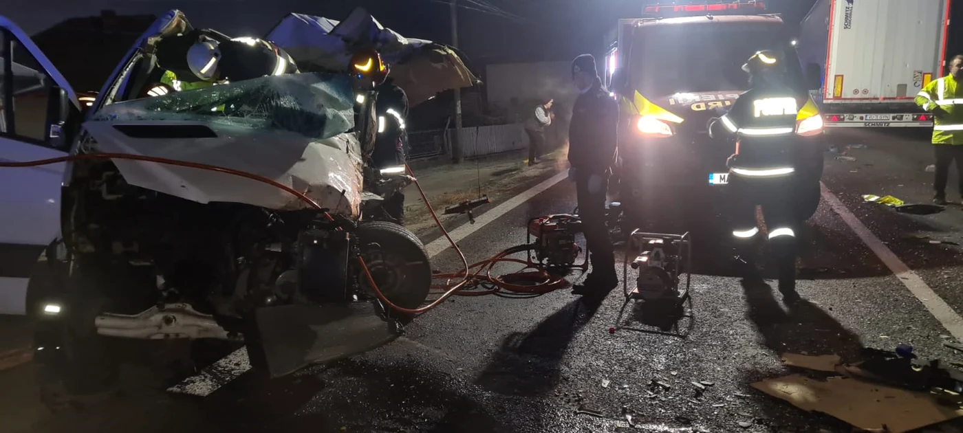 Accident mortal pe DN7 Valea Oltului la Gura Văii Bujoreni Foto DRDP Craiova