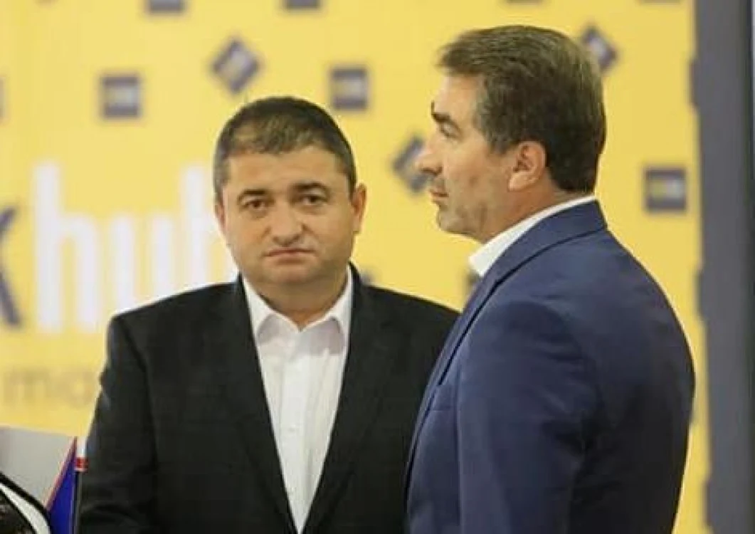 Dănuţ Andruşcă, ministrul Economiei şi Ionel Arsene, preşedintele PSD Neamţ