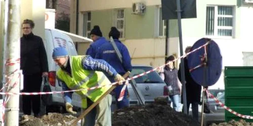 Neamţ: Lucrările la conducte lasă nemţenii fără apă potabilă