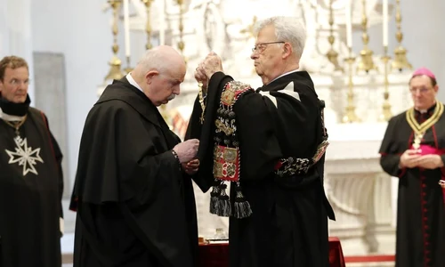 Cine este noul lider al Cavalerilor Ordinului de Malta / VIDEO  jpeg